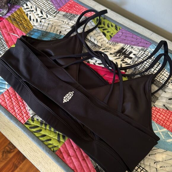 FP Movement Free People Strappy Layered Sports Bra sz Medium - Picture 5 of 11